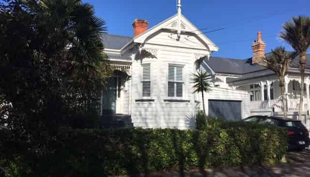 4 Castle St, Mount Eden