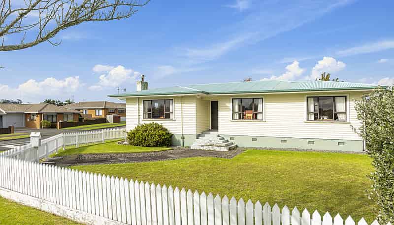 16 Mansels Road, Greerton