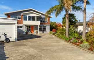 86 Princess Road, Bellevue