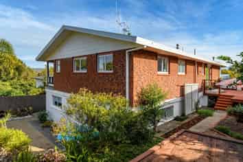 86 Princess Road, Bellevue