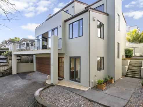 2/43 Waimarie Street, Saint Heliers