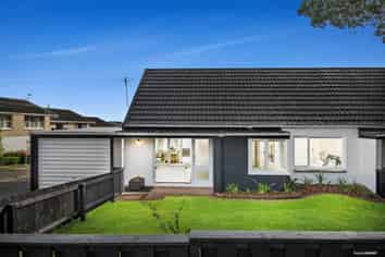 52-O Pilkington Road, Panmure