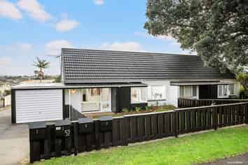 52-O Pilkington Road, Panmure