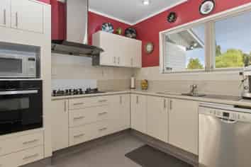 47 Chedworth Avenue, Chedworth