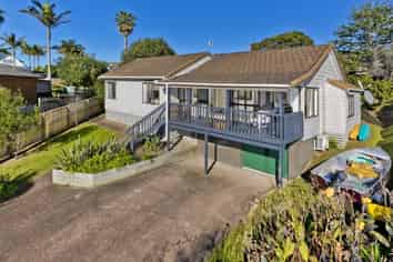 14 Eagle Place, Red Beach