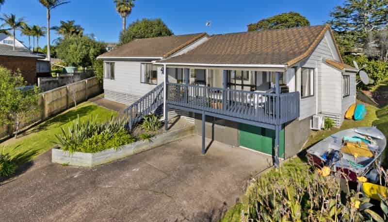 14 Eagle Place, Red Beach