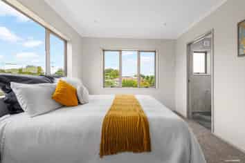 1/6 Surrey Street, Manurewa