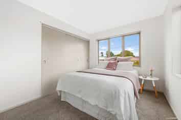 1/6 Surrey Street, Manurewa