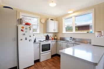 15 Crowther Street, Shannon