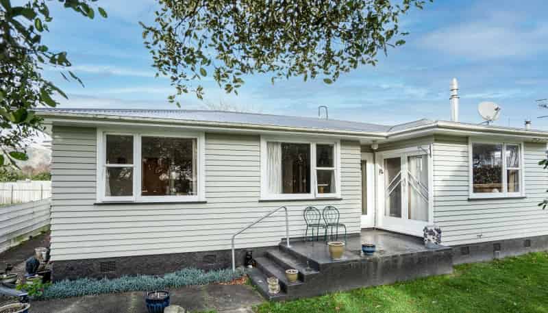 15 Crowther Street, Shannon