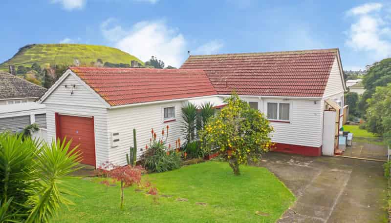 13 Court Crescent, Panmure