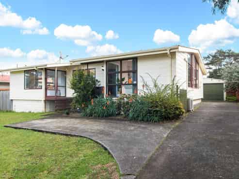 15 Normandy Place, Henderson