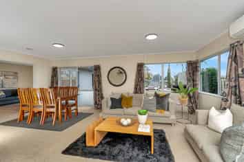 34 MacMurdo Avenue, Glenview