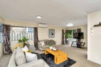 34 MacMurdo Avenue, Glenview