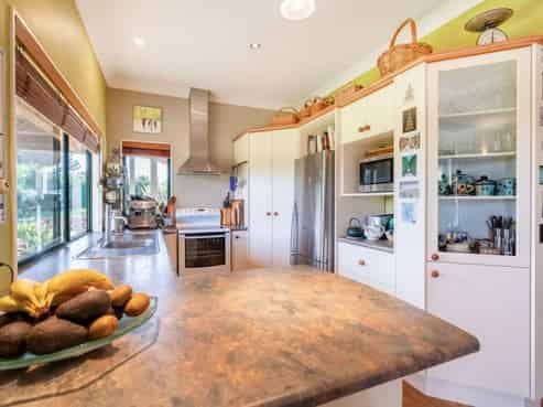 205 Peka Peka Road, Peka Peka