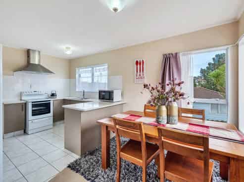 59 Triangle Road, Massey