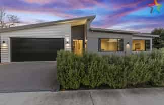 11 Troon Crescent, Boulcott