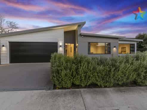 11 Troon Crescent, Boulcott