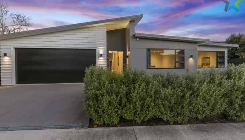 11 Troon Crescent, Boulcott