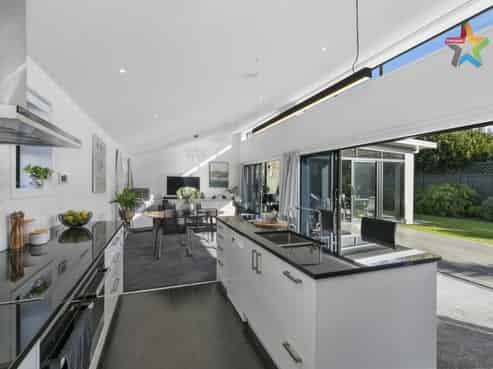 11 Troon Crescent, Boulcott