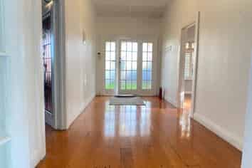 124 Clonbern Road, Remuera