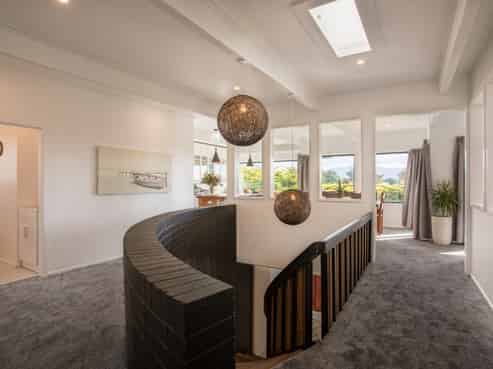 16 Whyte Street, Paraparaumu Beach