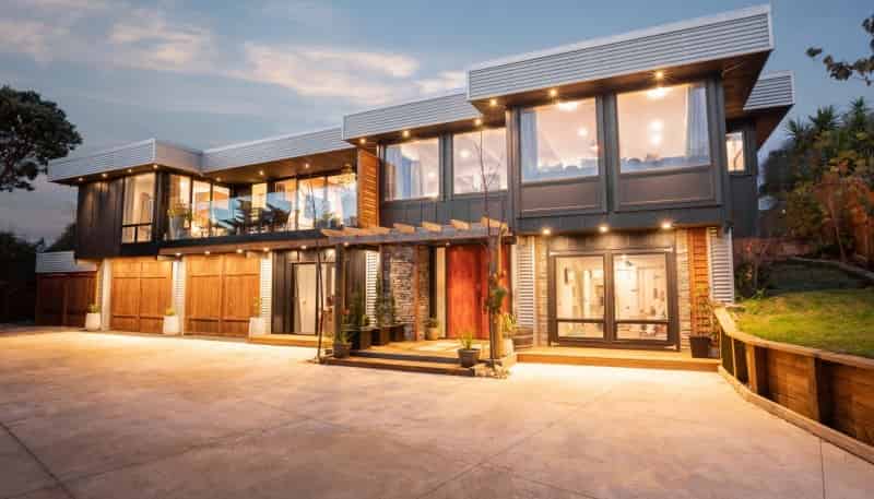 16 Whyte Street, Paraparaumu Beach