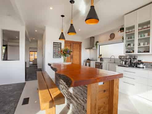 16 Whyte Street, Paraparaumu Beach