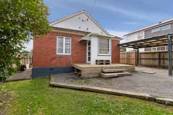 5 Buller Grove, Naenae
