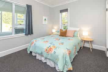 72 Great North Road, Saint Johns Hill