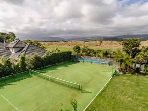 32 Golf Road, Paraparaumu Beach