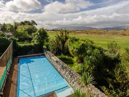 32 Golf Road, Paraparaumu Beach