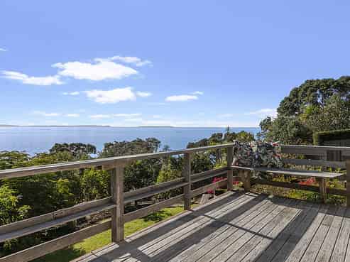 47 Churchill Road, Murrays Bay