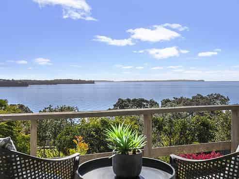 47 Churchill Road, Murrays Bay