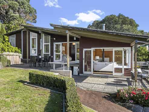 47 Churchill Road, Murrays Bay