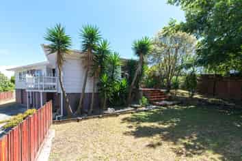 6 Edgewood Way, Henderson