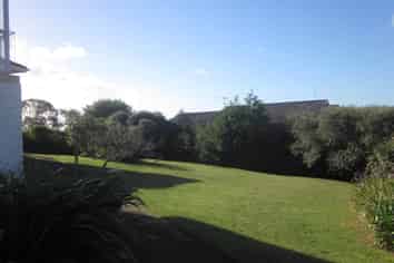 115 Sunrise Avenue, Murrays Bay