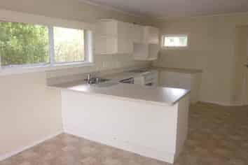 115 Sunrise Avenue, Murrays Bay