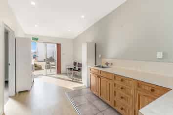 Brighton Village Hair Dressing Opportunity 