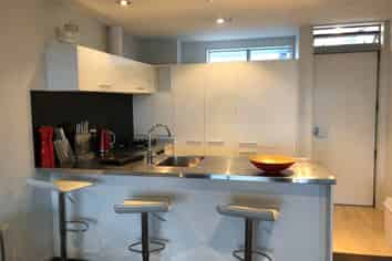 6R/435 New North Road, Kingsland