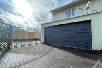 24E Roslyn Road, Mount Wellington