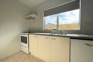 24E Roslyn Road, Mount Wellington