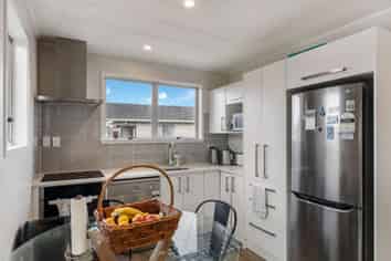 13 Harwell Place, Mangere