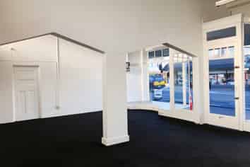 Hillside Road Retail/Offices 37m2 to 105m2
