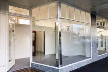 Hillside Road Retail/Offices 37m2 to 105m2