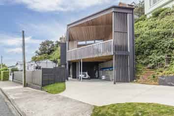 64 Ira Street, Miramar