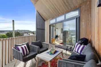 64 Ira Street, Miramar