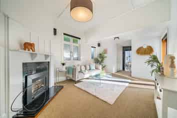 13 Jessie Street, Petone