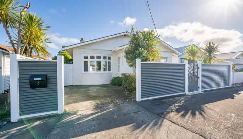 13 Jessie Street, Petone