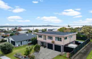 8 Melissa Place, Farm Cove